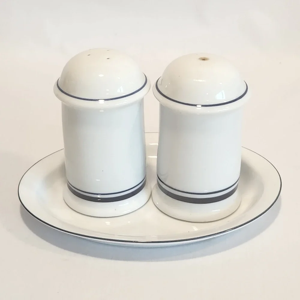 Dansk International Designs Bistro Allegro Salt & Pepper‎ Shakers + Under Plate